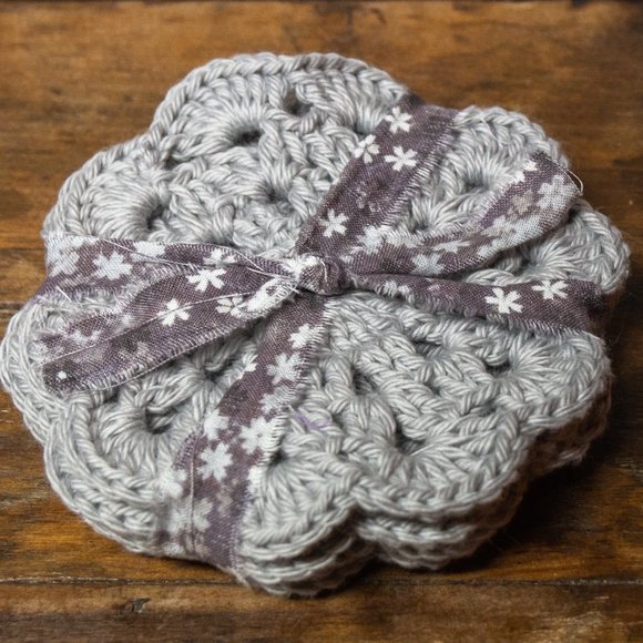Handmade set of 4 crochet grey drink coasters - Picture 6 of 6